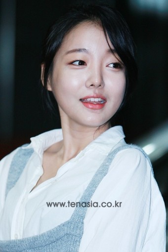 [TENPHOTO] 문지인, '밤에도 빛나는 청순함에 남자들 쓰러지네~' (용팔이 종방연)