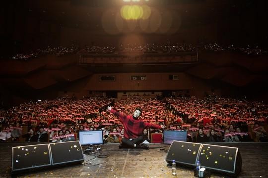 도쿄 아레나서 열린 박서준 팬미팅, 1만 1천명 열광한 순간