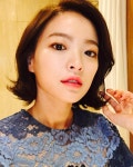 천우희, 빛나는 미모 뽐내며 한 컷 조명은 역시 화장실