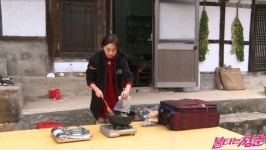 불타는 청춘 이연수, 청춘들 위해 정성 담긴 특급 아침상 준비