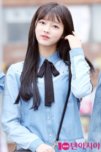 [TEN PHOTO] 오마이걸 유아 '미모가 사기야'