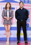 [TEN PHOTO]스테파니-윤태식 안무와 체육 담당 선생님
