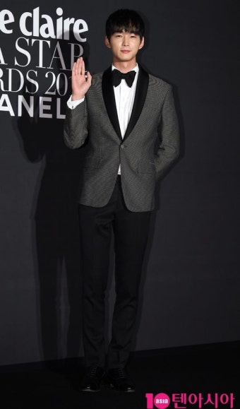 [TEN PHOTO]이원근 '긴장하는 포토타임'