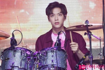 [TEN PHOTO] 엔플라잉 김재현 '매혹적인 남자'