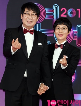 [TEN PHOTO]최양락-팽현숙 부부 '우리 사랑 영원희'