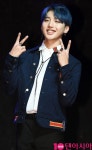 [TEN PHOTO]몬트 나라찬 포즈는 깜찍하게