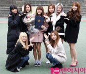 [TEN PHOTO]드림노트 한별 졸업을 축하해주는 멤버들