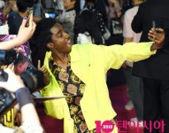 [TEN PHOTO]케일럽 맥러플린 