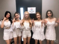 쇼 음악중심 걸그룹 러스티, 데뷔 싱글 목말라로 시선 강탈