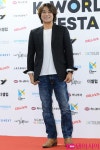 [TEN PHOTO] 유리상자 박승화 부드러운 카리스마