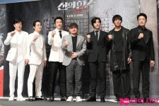 [TEN PHOTO] 영화 신의 한 수:귀수편 기대해주세요