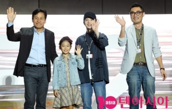 [TEN PHOTO]안성기-장재희-김혜성-고훈 감독 'BIFF 찾은 영화 종이꽃'