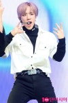 [TEN PHOTO]원팀 진우 마이크를 먹어버리겠다!