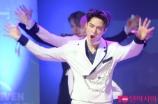 [TEN PHOTO]세븐어클락 한경 내가 바로 섹시가이
