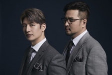 [TEN 인터뷰] 호우로 뭉친 손호영·김태우 어느덧 데뷔 21년…멋진 후반전 시작해야죠