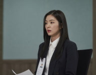 [스타탐구생활] 아이린, 배우 배주현으로 연 2막…첫술에 배부르랴