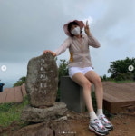 장신영, ♥강경준과 산행…1년 제주살이 참맛 즐기는 중 [TEN★]