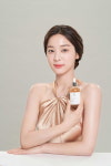 설인아, 피부미인이 담아낸 무결점 아름다움…뷰티 브랜드 화보 공개