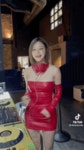 DJ 소다, 눈 뗄수 없는 파격 의상...섹시美 발산[TENTOK]