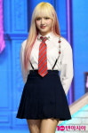 [TEN 포토] 아이브 리즈 눈부신 골드 헤어