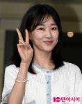 [TEN 포토] 하윤경 최수연 변호사의 귀여움