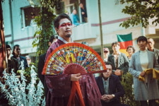 박성웅, 무당된다 신빨 떨어져 술빨로 버티는 마성남(대무가)