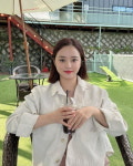 ♥7살 연상과 연애 중 유소민, 맞은 편에 앉은 사람 미소 절로 나오는 러블리 매력[TEN★]