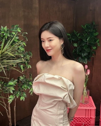 '이광수' 이선빈, 직각 어깨에 청순미까지…파격 노출 '깜짝' [TEN]