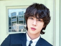 해피 진데이 방탄소년단 진, 팬들이 준비한 생일 광고 프로젝트.. 12월 생일투표