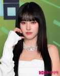 [TEN 포토] 스테이씨 윤 당기고 당겨도 무결점 미모