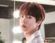 방탄소년단 진, 빌보드 선정 2022년 최고의 K-POP 남자 솔로 최고 순위