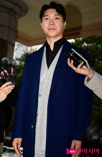 [TEN 포토] 박수홍 '형과 62억 재판 앞두고...