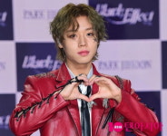 [종합] "원동력은 팬"…가수로 컴백한 박지훈, 더 성장한 