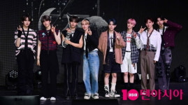 [TEN 포토] 이펙스 사랑의 서 챕터 2. 성장통 발매