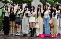 [TEN포토] 러블루션 뮤직뱅크 왔어요
