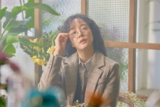 임수정, 인생캐 한 번 더?…싱글 싫은 출판사 편집장 변신 (싱글 인 서울)