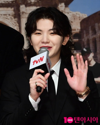 세븐틴 우지, 활동명 변경 