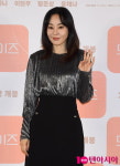 [TEN포토]김윤진 월드스타의 아우라