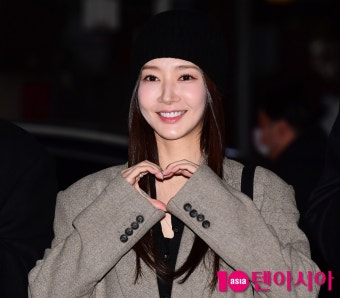 [TEN포토]박민영 '강지원 해맑은 하트'(내남결 쫑파티)