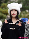 [TEN포토]엔믹스 해원 네일아트 받은 백곰