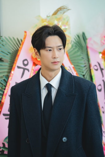 '복수 시작' 박민영, 이이경송하윤 결혼식 민폐 하객룩('내남결')