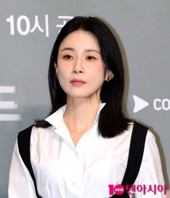 뒤통수 맞은 이보영, 이번에도 '장르퀸' 체면치레…'대행사' 넘을까 [TEN피플]