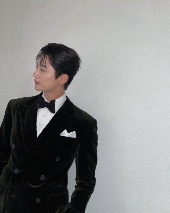 '모델 출신' 변우석, 류선재의 완벽한 수트 핏 [TEN]
