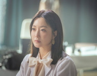 김희선, 미모가 반칙이네…외적으로 신경 많이 써, 목소리 톤도 낮췄다 (우리 집)