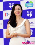 손예진, 시선 사로잡는 비주얼...엄마되고 첫 영화 시상식[TEN포토+]