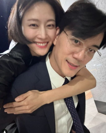 이현이, 홍성기와 결혼 12주년에 