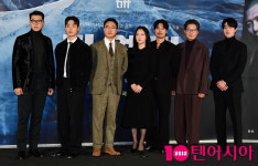 영화 하얼빈 화려한 배우들...크리스마스에 만나요[TEN포토]