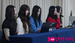 브이 하니·빨간머리 해린, 뉴진스 언급 없이 요아소비 게스트 스케줄 소화 [TEN이슈]