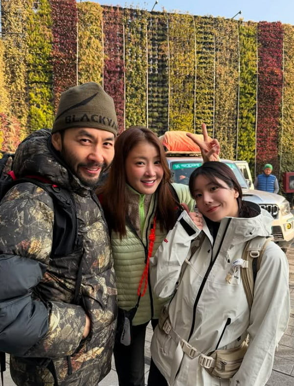 노홍철 권은비, 히말라야 등반 중 고산병으로 사고 발생