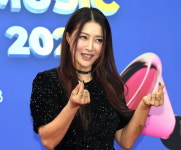 44세 황보, 어렵게 고백한 속내 시킬 때마다 쑥스러워…사실 땀나